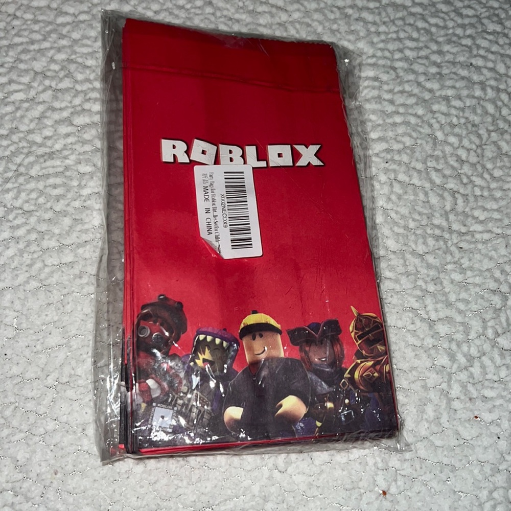 NIB 12pc Roblox Gift Bags
